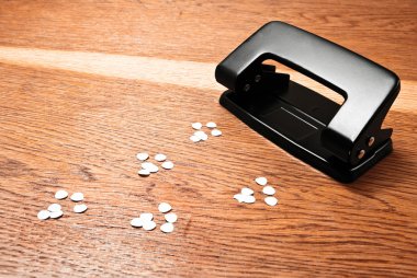 Hole puncher . clipart