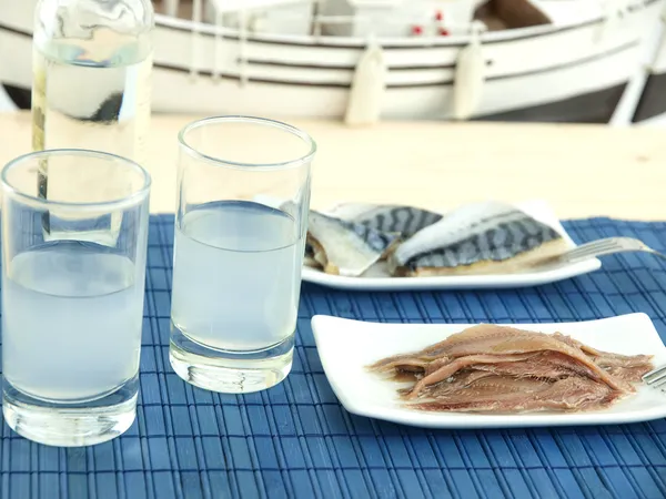Ouzo and seafood — Stock Photo, Image