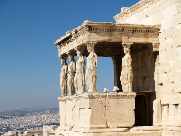 Cariátides en el erechtheum del Partenón — Foto de Stock