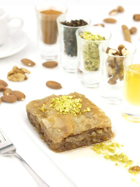 Sweet dessert baklava — Stock Photo, Image
