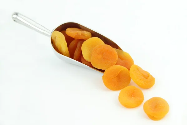 Abricots secs isolés — Photo