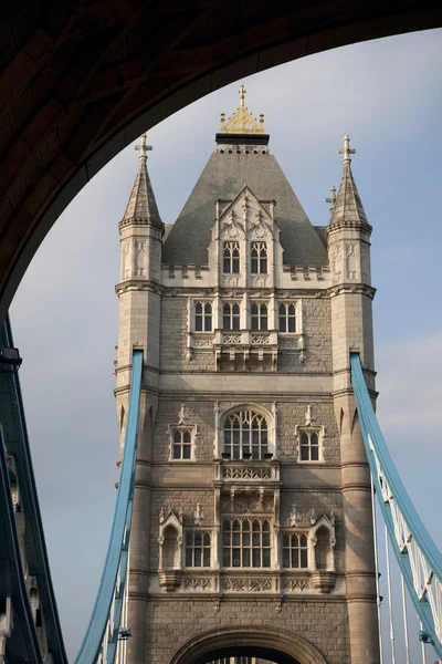 イギリスのロンドンにあるタワーブリッジ — ストック写真
