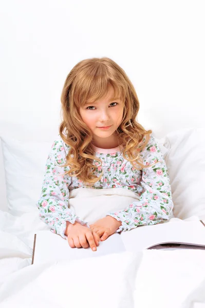 Closeup portrait of adorable little girl — Stock Photo, Image