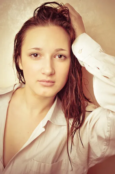 Mode portret van een jong meisje — Stockfoto