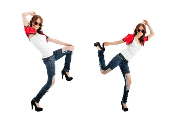 Foto de stock de mujer joven, en forma y sexy en jeans y top blanco —  Fotos de Stock
