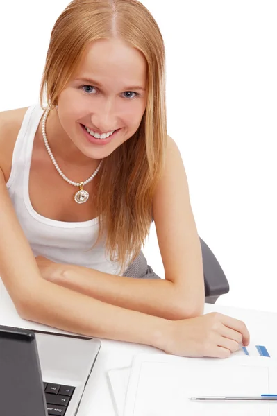 Portréja egy csinos női hallgató a laptop és a testmozgás boo — Stock Fotó