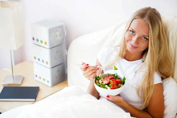 Closeup portrait of pretty caucasian woman having a healthy diet — Stock Photo, Image