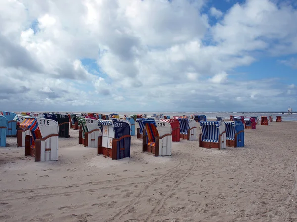 Cadeiras de praia na ilha de amrum na alemanha — Fotografia de Stock
