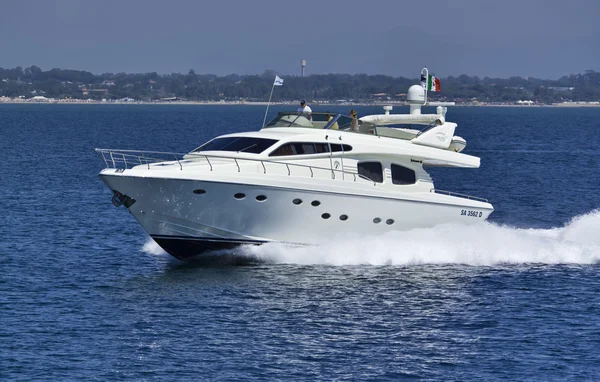 Italy, luxury yacht, Tirrenian sea, Rizzardi 65 — Stock Photo, Image