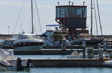 İtalya, siciliy, Akdeniz, marina di ragusa, lüks yatların görünümü