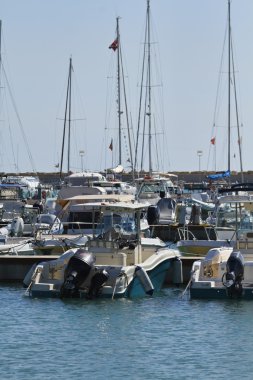 İtalya, siciliy, Akdeniz, marina di ragusa, lüks yatların görünümü