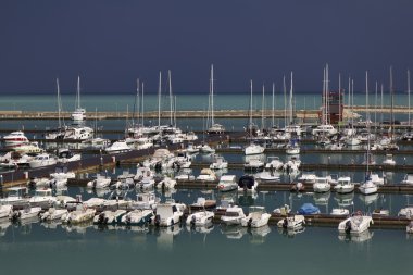 İtalya, siciliy, Akdeniz, marina di ragusa, lüks yatların görünümü