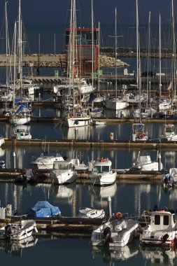 İtalya, siciliy, Akdeniz, marina di ragusa, lüks yatların görünümü