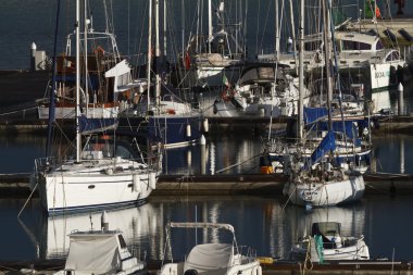 İtalya, siciliy, Akdeniz, marina di ragusa, lüks yatların görünümü