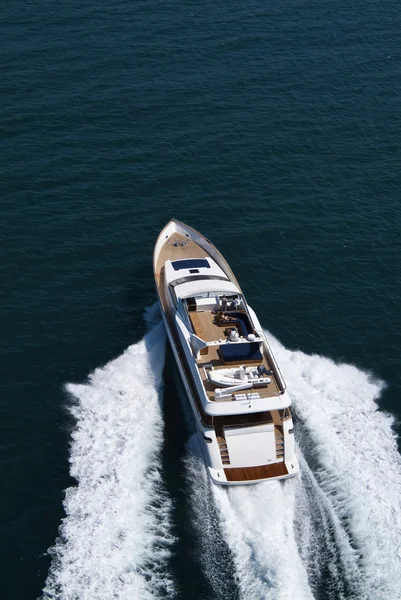 Italia, Mar Tirreno, al largo della costa di Viareggio, Tecnomar 35 Fly luxury ya — Foto Stock