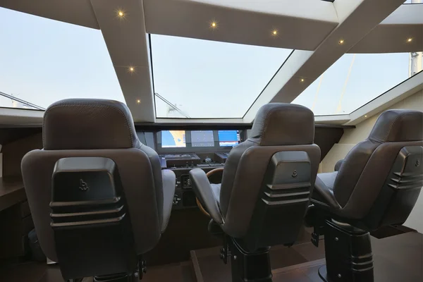 Italien, Toscana, viareggio port, lyx yacht tecnomar 36 — Stockfoto
