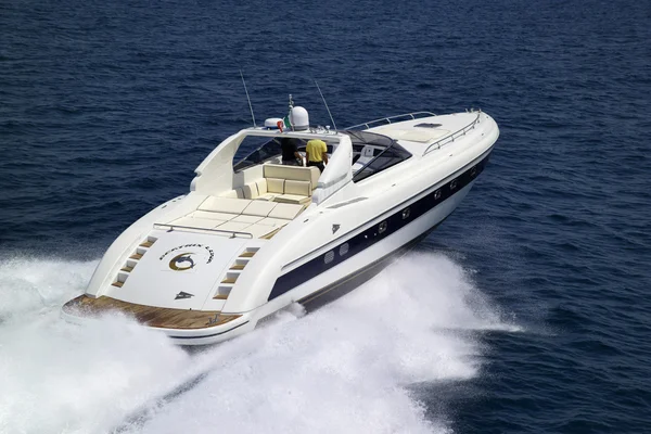 Italie, Toscane, Viareggio, Tecnomar Madras 20 yacht de luxe — Photo