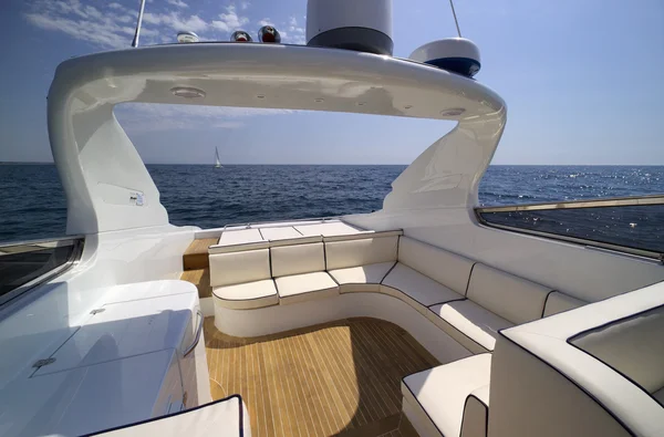 Olaszországban, Toscana, viareggio, tecnomar madras 20 luxus yacht — Stock Fotó