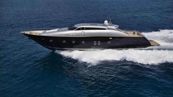 Italie, Toscane, Viareggio, Tecnomar Velvet 26 yacht de luxe — Photo