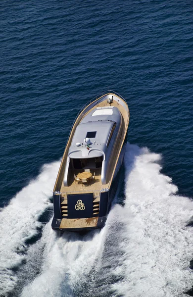 Italy, Tuscany, Viareggio, Tecnomar Velvet 26 luxury yacht — Stock Photo, Image