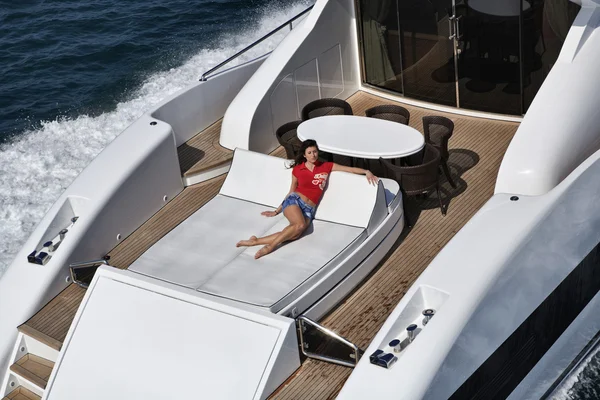 Olaszország, tirrenian tenger, ki a part viareggio, tecnomar velvet 90 luxus — Stock Fotó