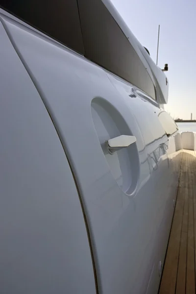 Olaszországban, Toscana, viareggio, tecnomar velvet 90 luxus yacht, palánk — Stock Fotó