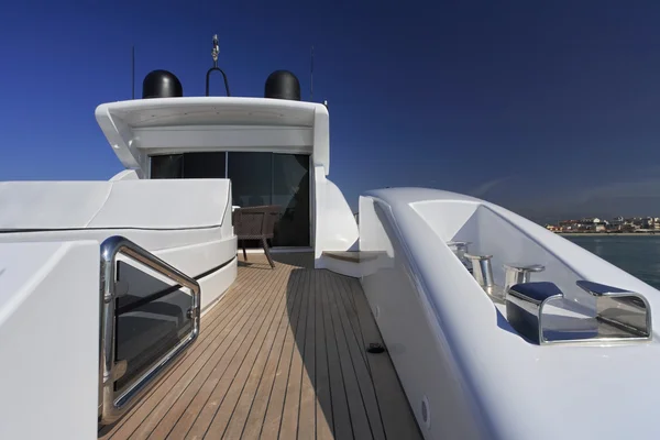Italien, Toskana, Viareggio, tecnomar velvet 90 Luxusjacht, Backbord — Stockfoto