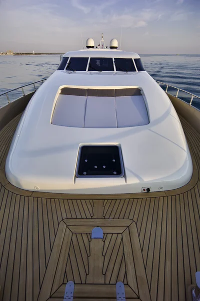 Italien, Toskana, Viareggio, tecnomar velvet 83 Luxusjacht — Stockfoto