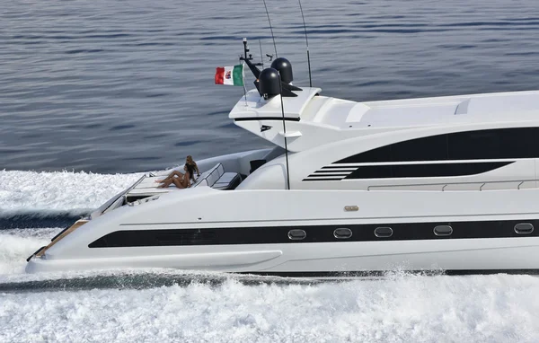 Italien, Toskana, tecnomar velvet 100 Luxusjacht — Stockfoto