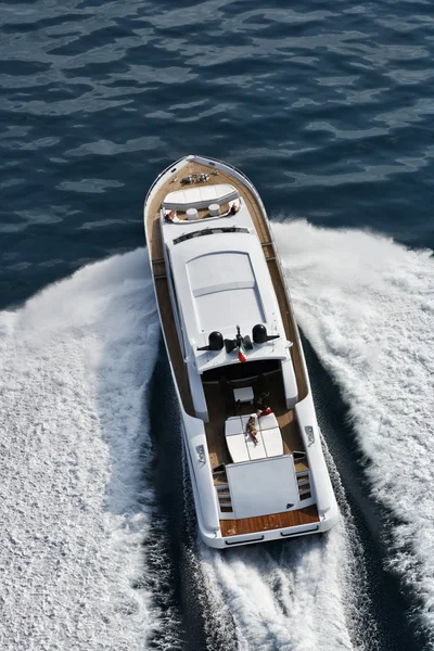 イタリア、トスカーナ、tecnomar ベルベット 100 豪華ヨット — ストック写真