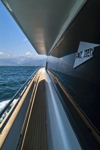 Italy, Tyrrhenian Sea, Tecnomar 35 luxury yacht, trowalk — стоковое фото