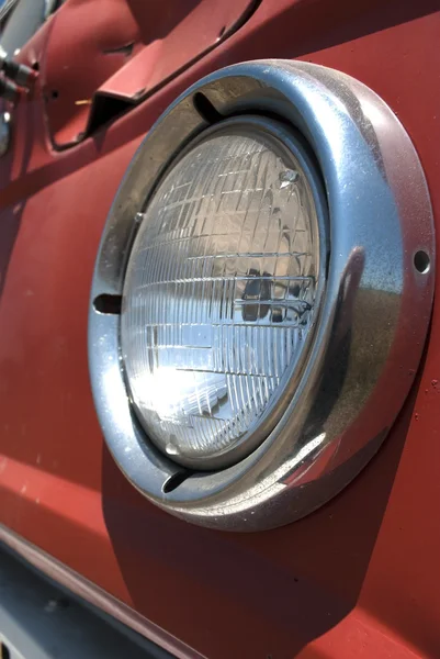 Headlight of Old Red Wheat Truck — Stock Photo, Image