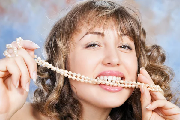 Retrato de moda de menina loira bonita — Fotografia de Stock