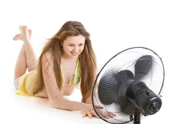 Blondýnka s ventilátorem — Stock fotografie