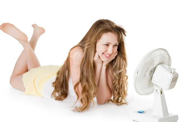 Blondýnka s ventilátorem — Stock fotografie