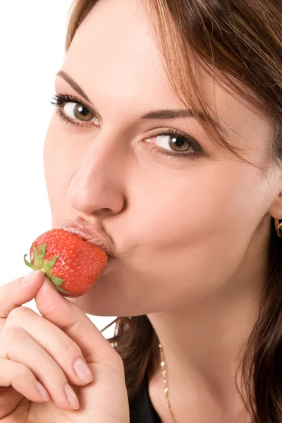 Belle femme à la fraise — Photo