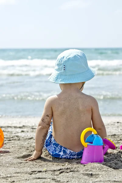 Пляжный ребенок — стоковое фото
