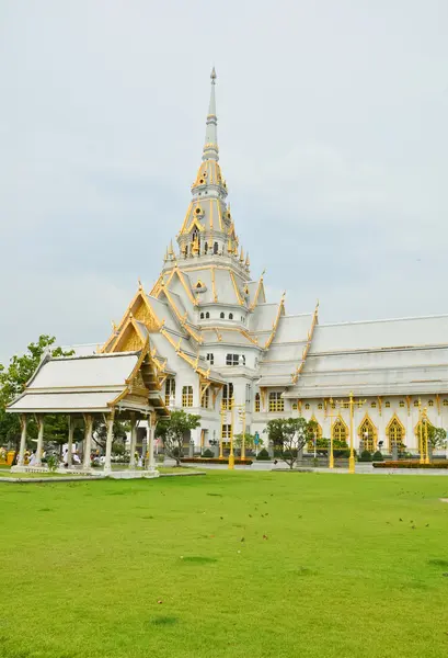 Tempel sothon in thailand — Stockfoto