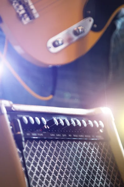 Electric guitar with amp — Stock Photo, Image