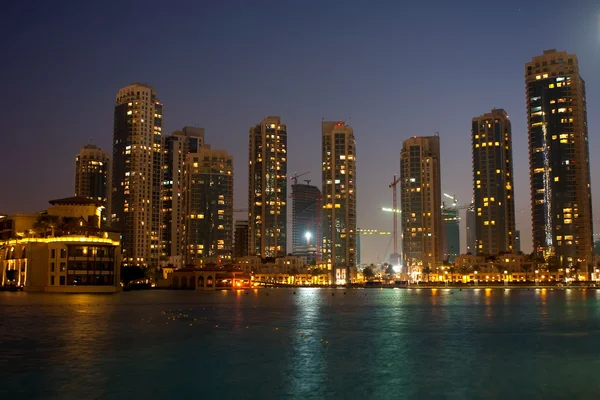 Dubai büyüleyici gece — Stok fotoğraf