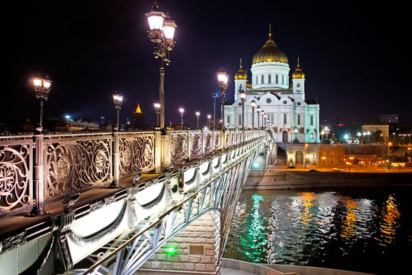 Bridge over the Moscow river near Cathedral of Christ the Saviour. Russia