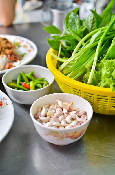 Verscheidenheid van groenten voor Vietnamees eten — Stockfoto