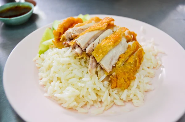 Ayam goreng dengan nasi — Stok Foto