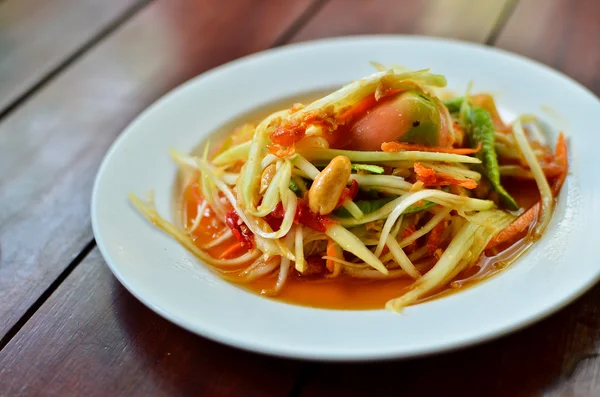 Тайский салат папайи — стоковое фото