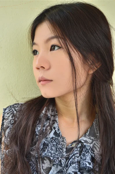 Retrato de hermosa mujer asiática —  Fotos de Stock