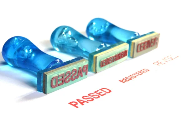 Brief doorberekend blauwe rubber stempel — Stockfoto