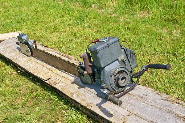 Old chain saw — Stock Photo, Image