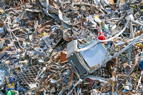 Двор мусора — стоковое фото