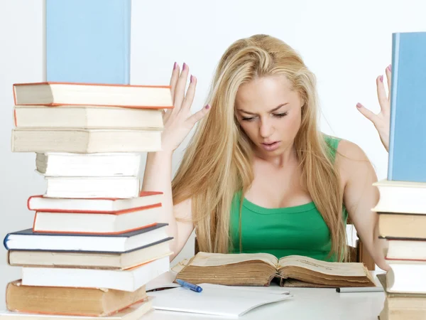 Beautiful blonde studying for an examination — Stock Photo, Image