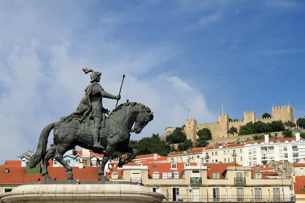 Vista de Lisboa com um castelo medieval — Fotografia de Stock